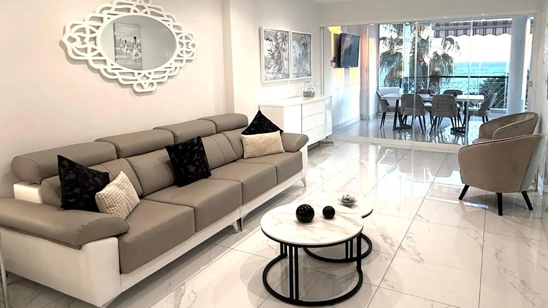Mi Capricho 12 - Luxury Beachfront Apartment- Costa Del Sol La Cala De Mijas
