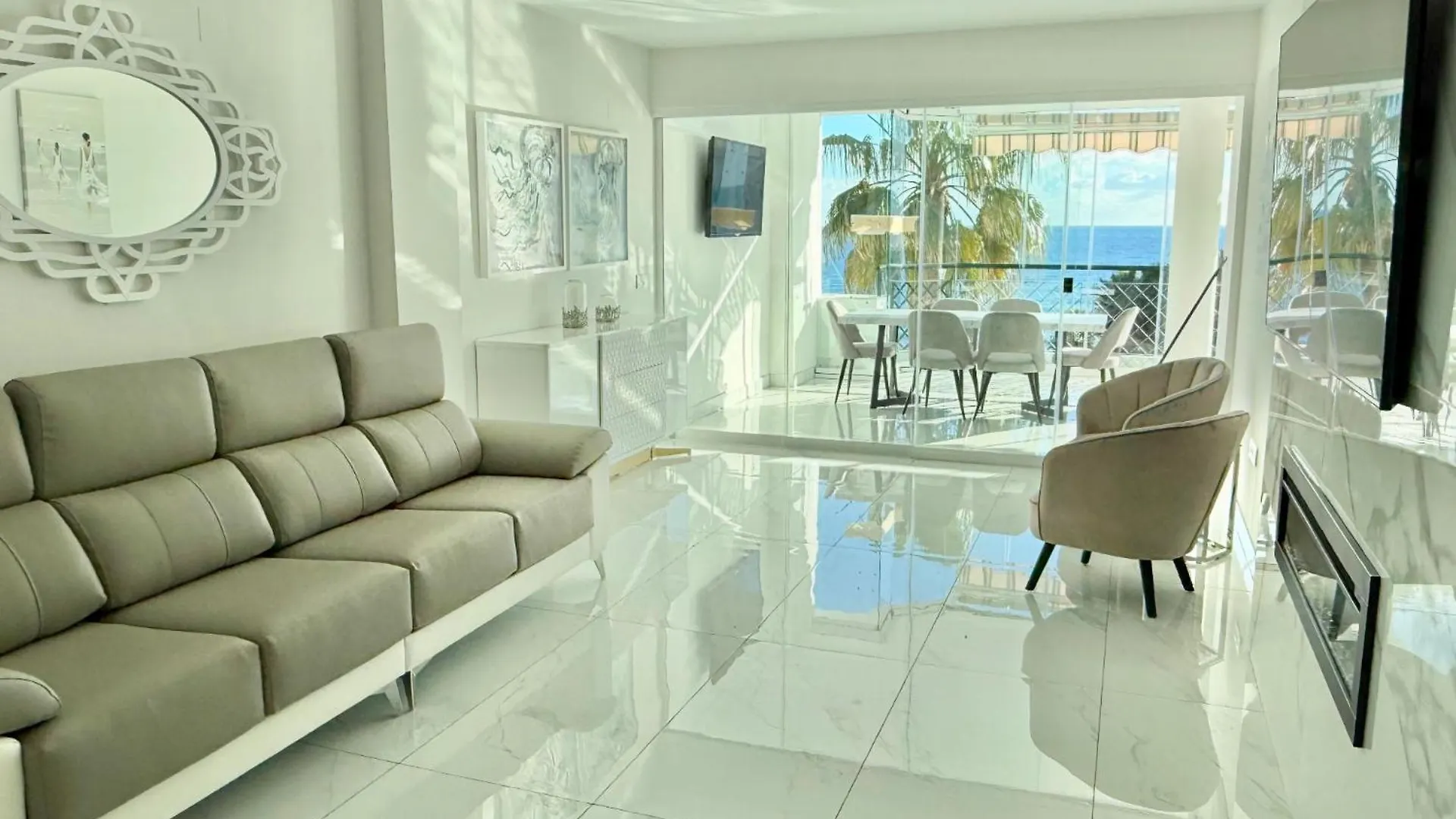 Apartment Mi Capricho 12 - Luxury Beachfront Apartment- Costa Del Sol La Cala De Mijas